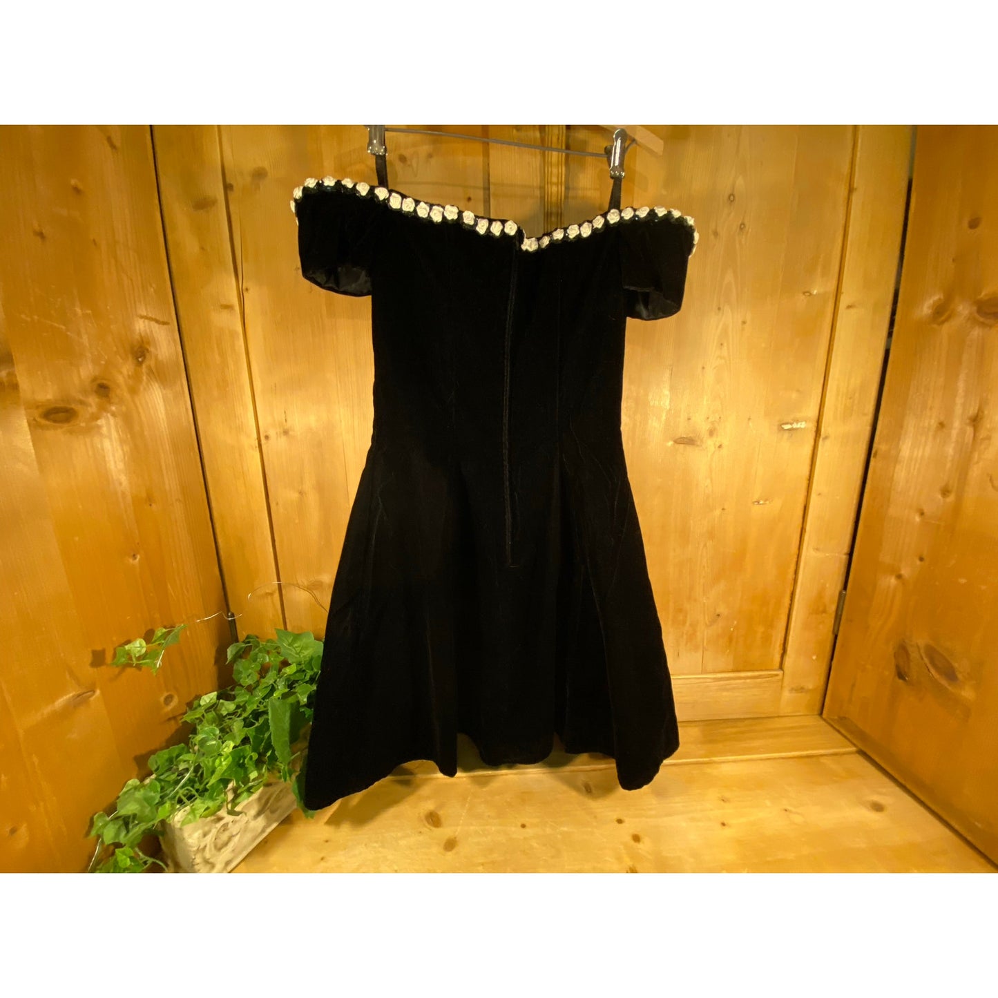 Vintage Black Velvet Dress with White Silk Rosettes On Neckline | De Laru | Women's 6/8 | Retro 1990s Black Off-the-Shoulder Cocktail Dress