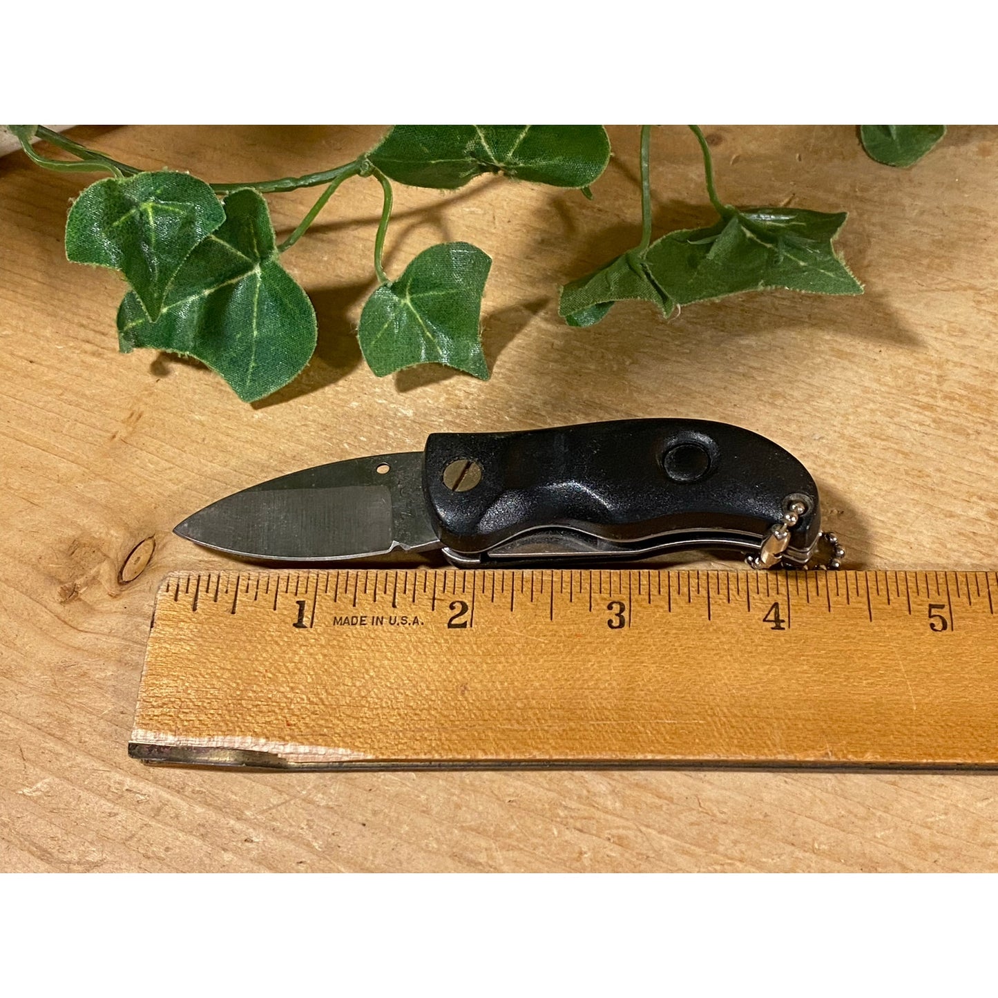 Vintage Fury Pocket Knife with Black Handle | 16085 | Lock Blade | Folding Pocket Knife with Stainless Steel Blade | Camping | Fishing