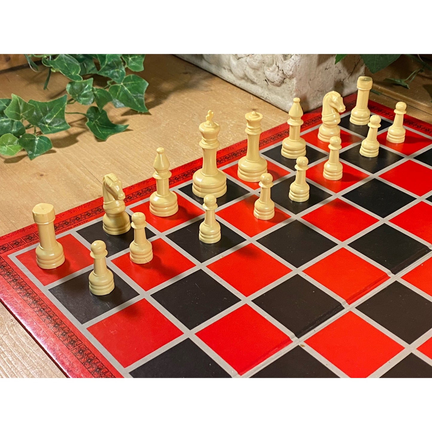 Vintage Game: Classic Chess Set in Black and Red | Cardboard Chess Set | Classic Black and Red Chess Set | Family Game Night Board Game