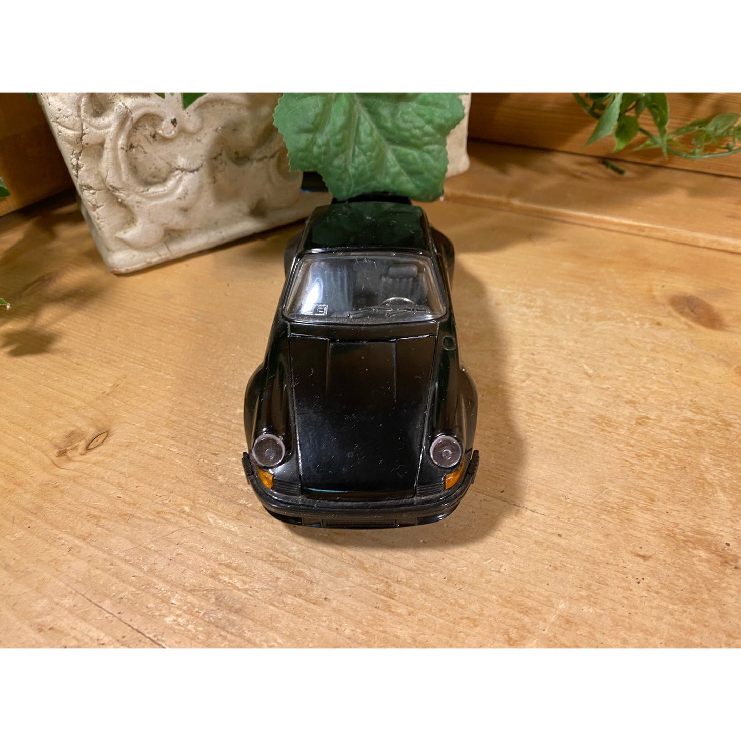 Vintage Die-Cast Model Black Porsche 911 | Burago | Black Porsche 911 Model Car with Spoiler | 1:24 Scale Model Car | Retro Miniature Car