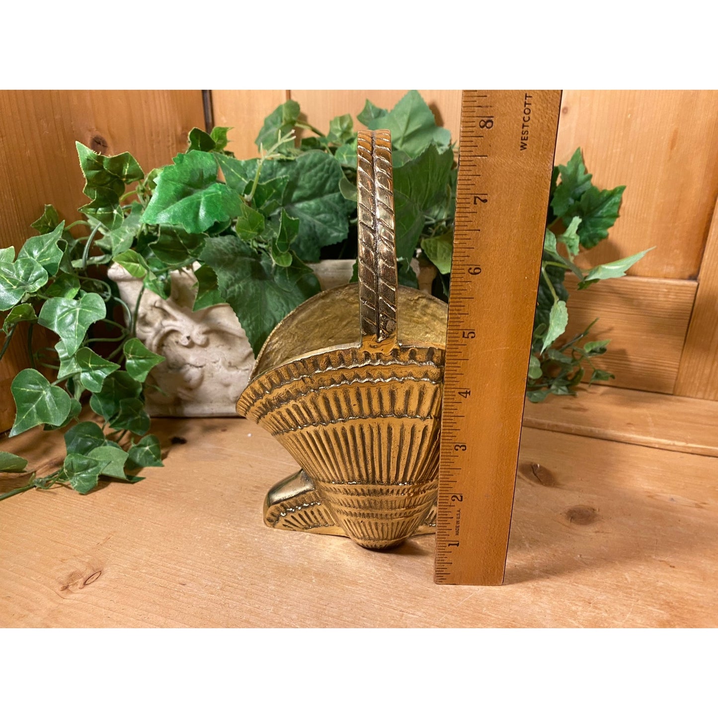 Vintage Solid Brass Seashell Shaped Basket with Handle | Cottagecore Table Decor | Coastal Shelf Decor | Brass Shell Planter | Beachy Decor