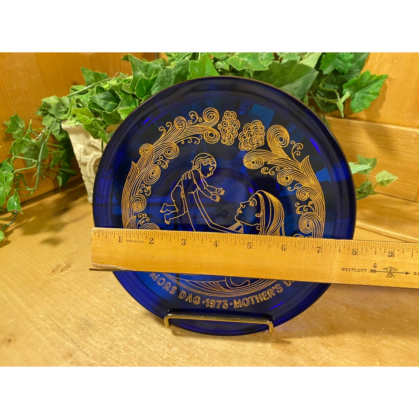 Vintage Swedish Cobalt Blue Glass Mother's Day Plate | 1973 | Orrefors | Sweden | Limited Edition | Blue and Gold | 1970s Collectible Plate