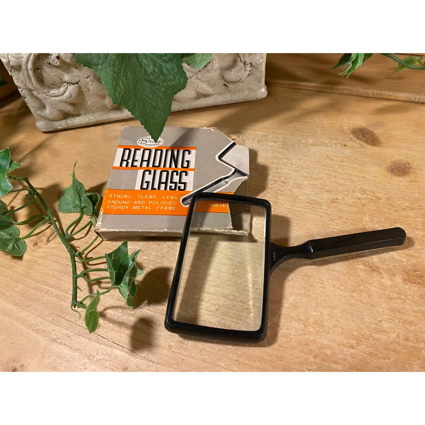 Vintage Magnifying Glass In Original Box | Rectangular Magnifying Glass with Black Frame and Handle | Magnifier | Reading Glass | Academia