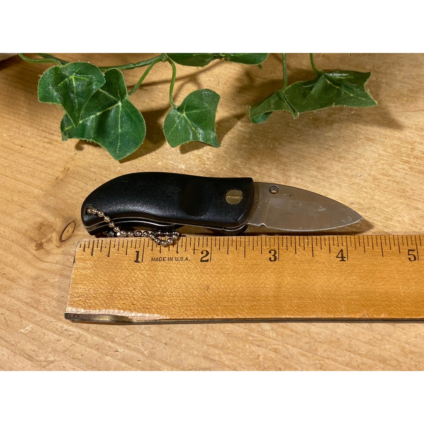 Vintage Fury Pocket Knife with Black Handle | 16085 | Lock Blade | Folding Pocket Knife with Stainless Steel Blade | Camping | Fishing