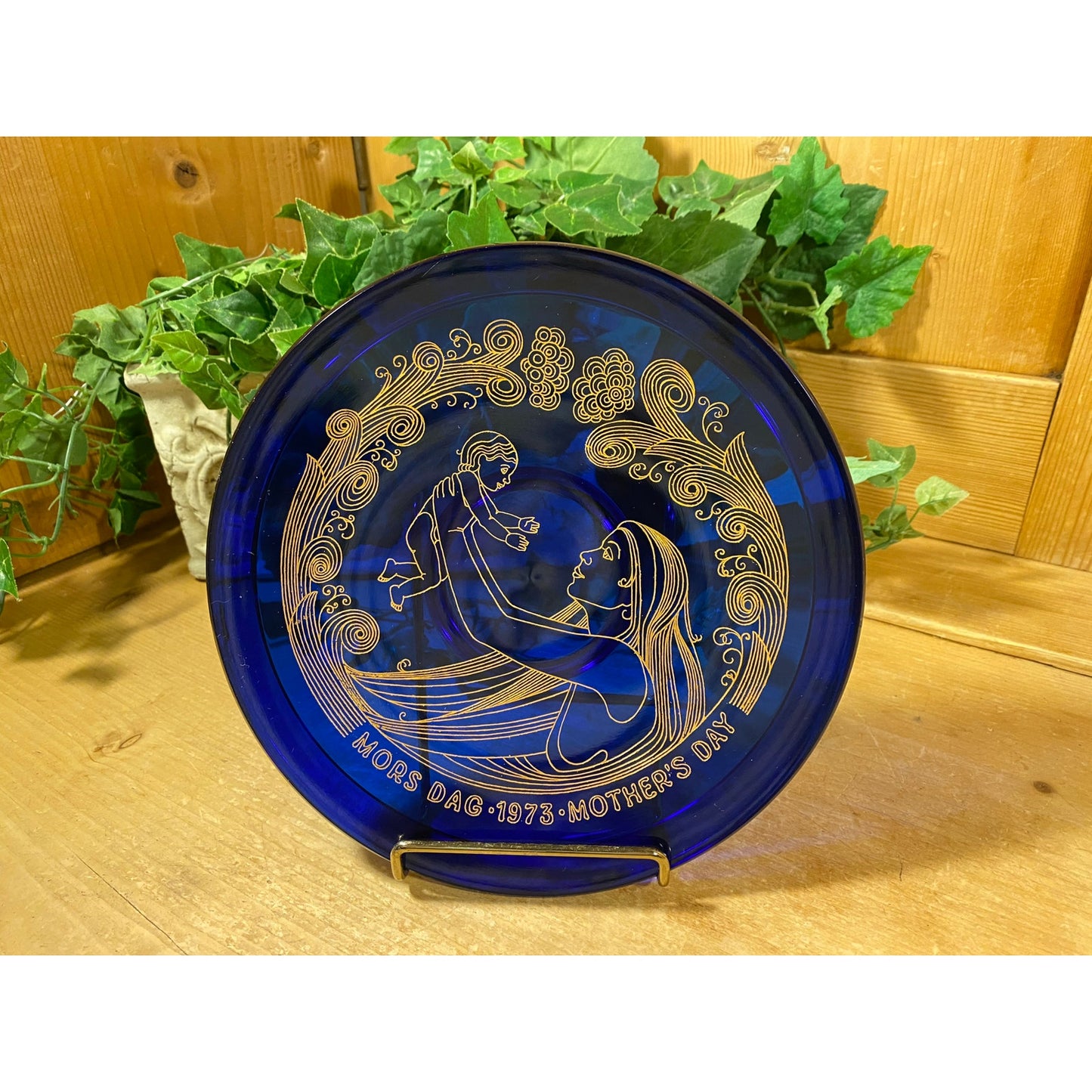 Vintage Swedish Cobalt Blue Glass Mother's Day Plate | 1973 | Orrefors | Sweden | Limited Edition | Blue and Gold | 1970s Collectible Plate