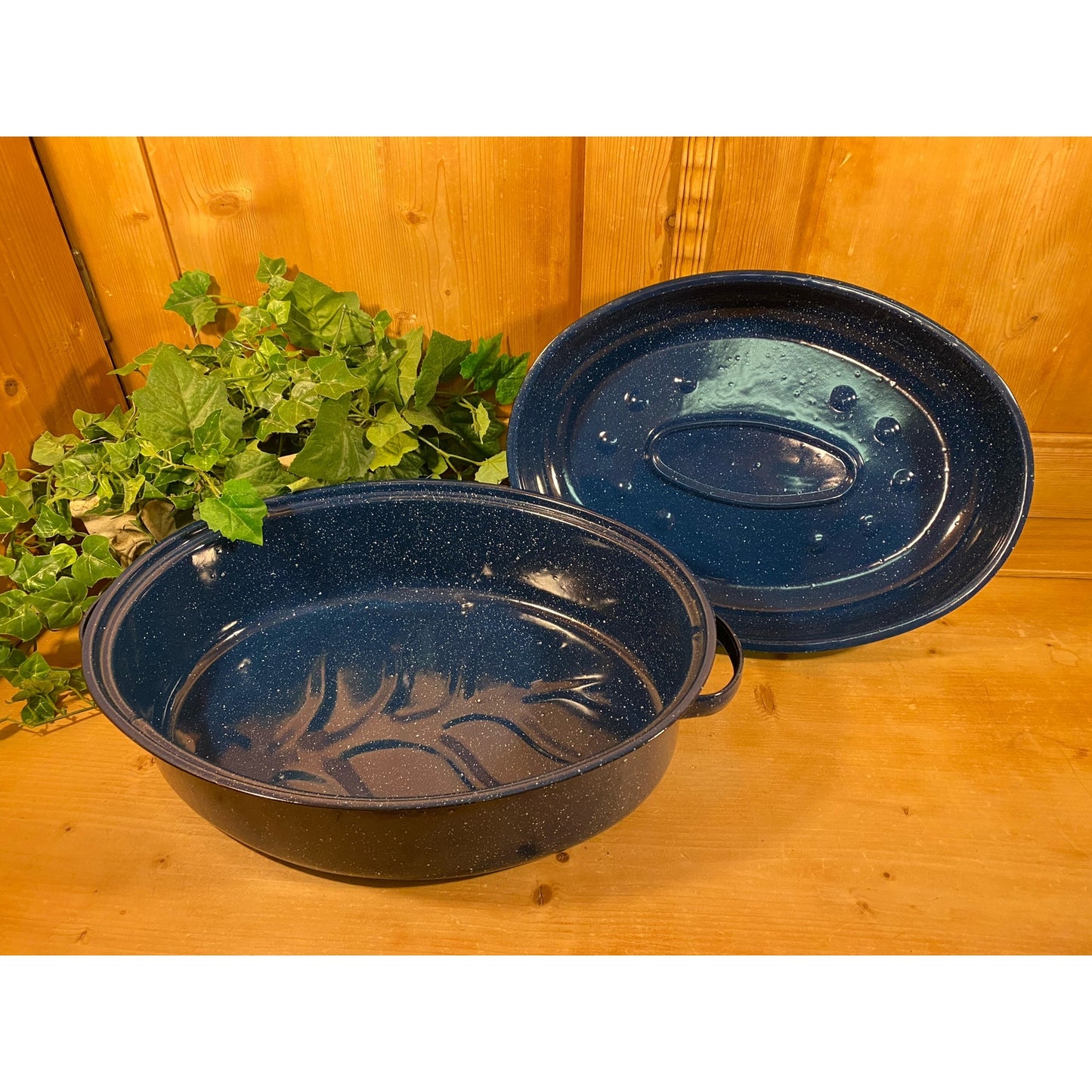 Vintage Large Blue Speckled Enamelware Roasting Pan | Enamel Roaster Pan with Cover | Metal Roaster with Juice Grooves | Farmhouse Kitchen