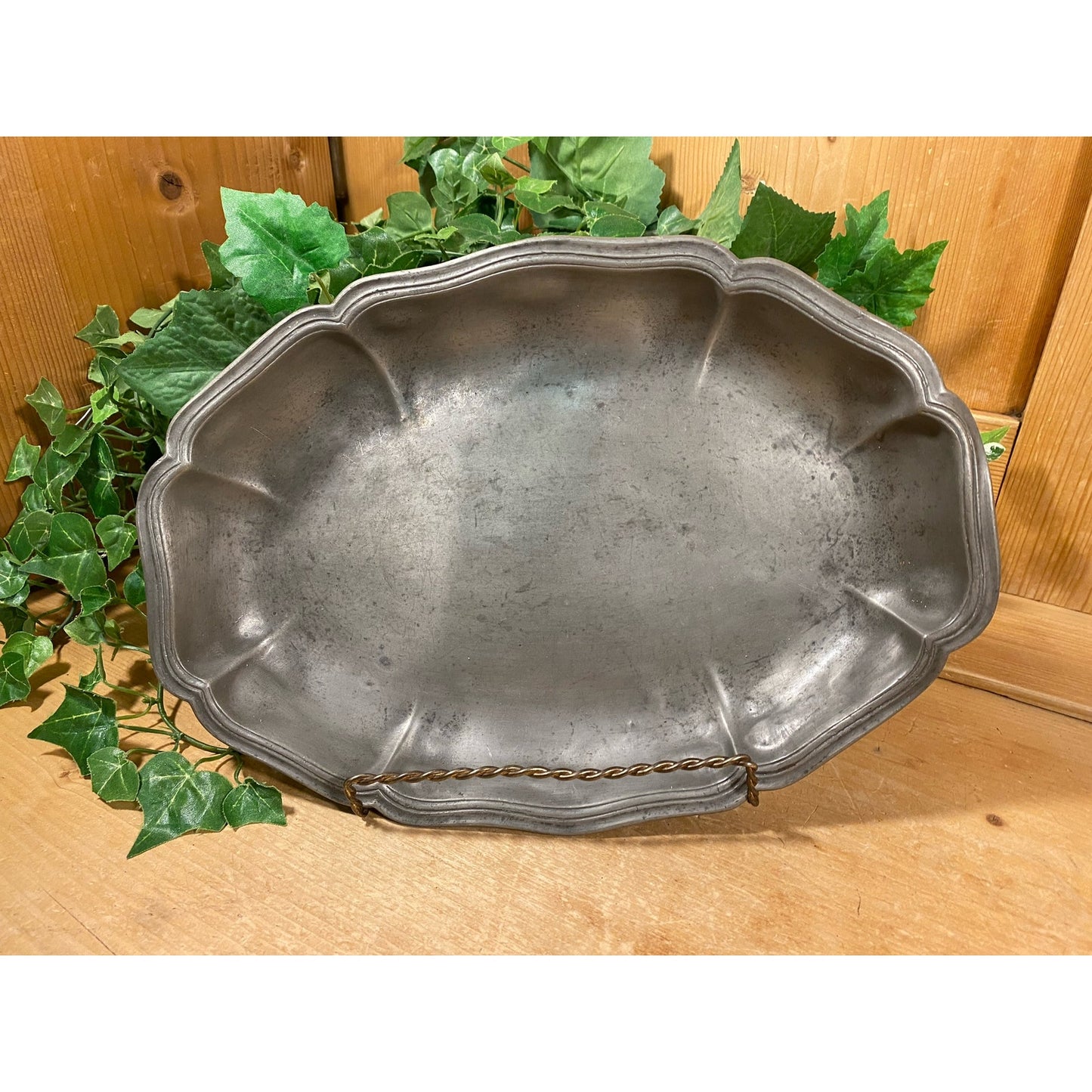 Vintage Oval Pewter Serving Tray | Fancy Metal Serving Platter | Metal Butler Tray | Academia Table Decor | Cottagecore Kitchen Decor