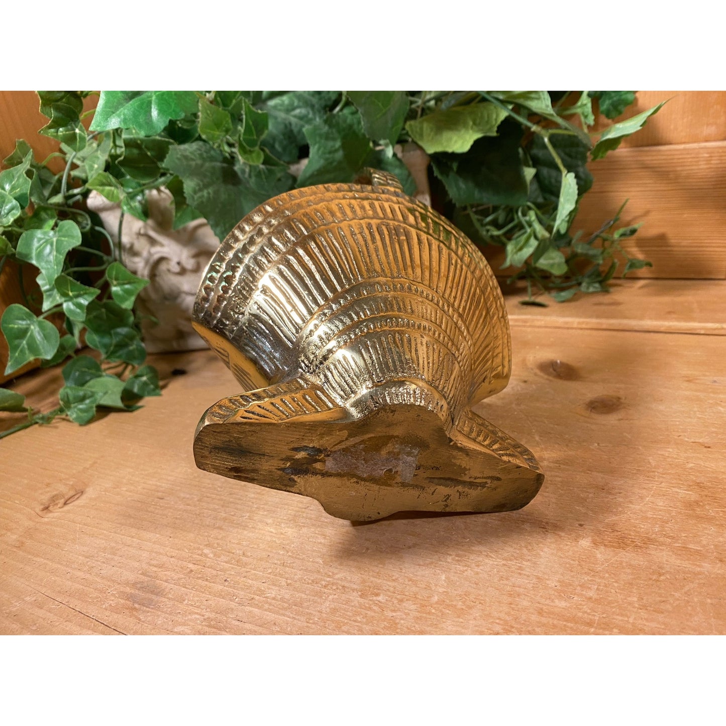 Vintage Solid Brass Seashell Shaped Basket with Handle | Cottagecore Table Decor | Coastal Shelf Decor | Brass Shell Planter | Beachy Decor