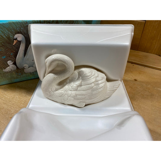 Vintage Avon White Swan Potpourri Fragrance In Original Box | Scented Swan Pomander Figurine | 1980 | Swans | Retro Avon Bathroom Decor