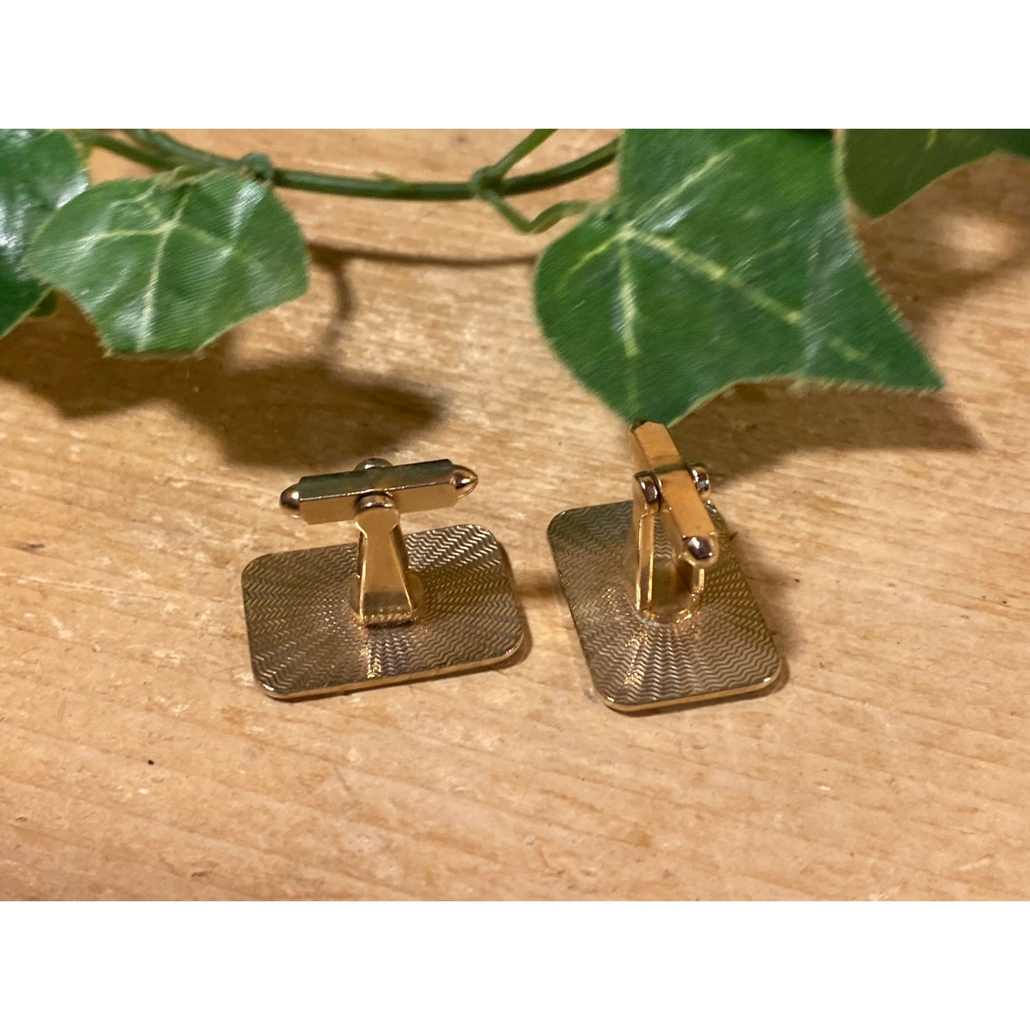 Vintage Royal Carriage Cufflinks - Set of 2 | Metal Cufflinks with Blue Enamel Victorian Carriages | Men's Fashion | Mens Jewelry
