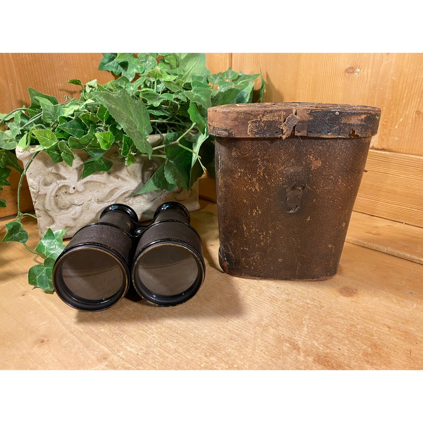 Vintage Black Binoculars with Leather Case | Verdi Paris | Bird Watching | Long Distance Viewing | Hunting | Camping | Opera | Ballgames