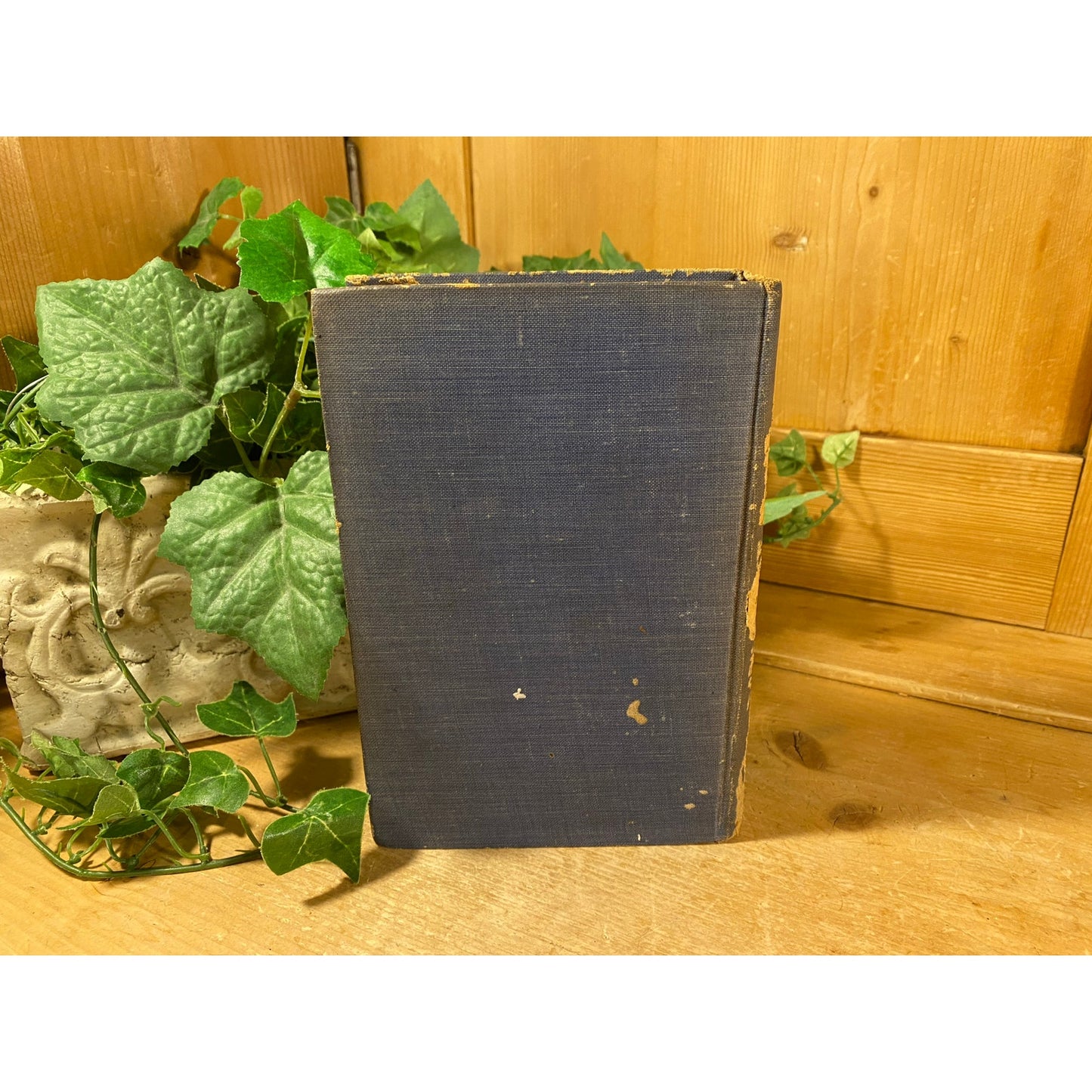 Vintage Book: Looking Forward - The Phenomenal Progress of Electricity In 1912 | Hillman | 1906 | Utopian Sci-Fi Novel | Hardcover Book