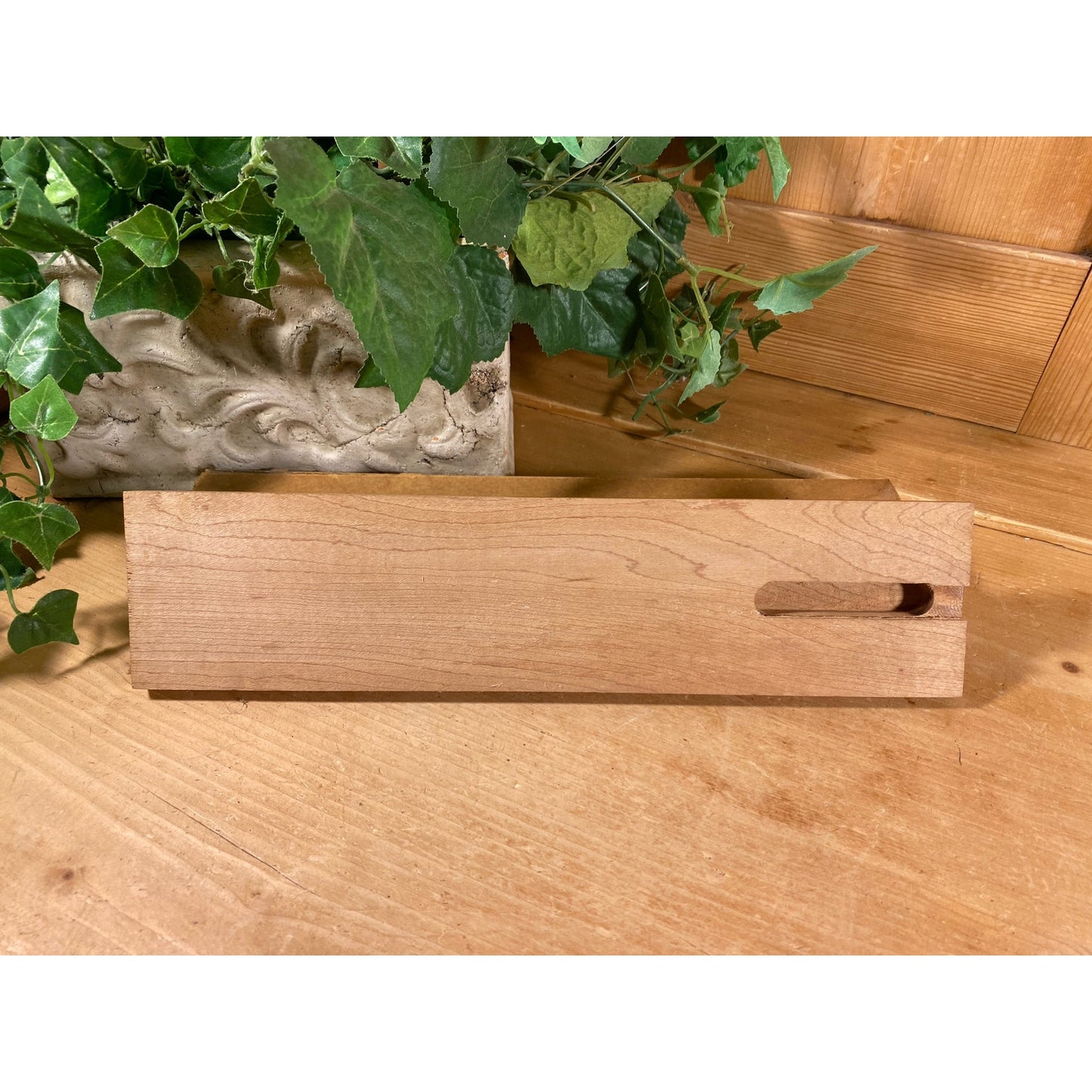 Vintage Wooden Lowe Cribbage Board | Wood Cribbage Board (no cover on peg holder) | Vintage Wooden Cribbage Board | Classic Board Games