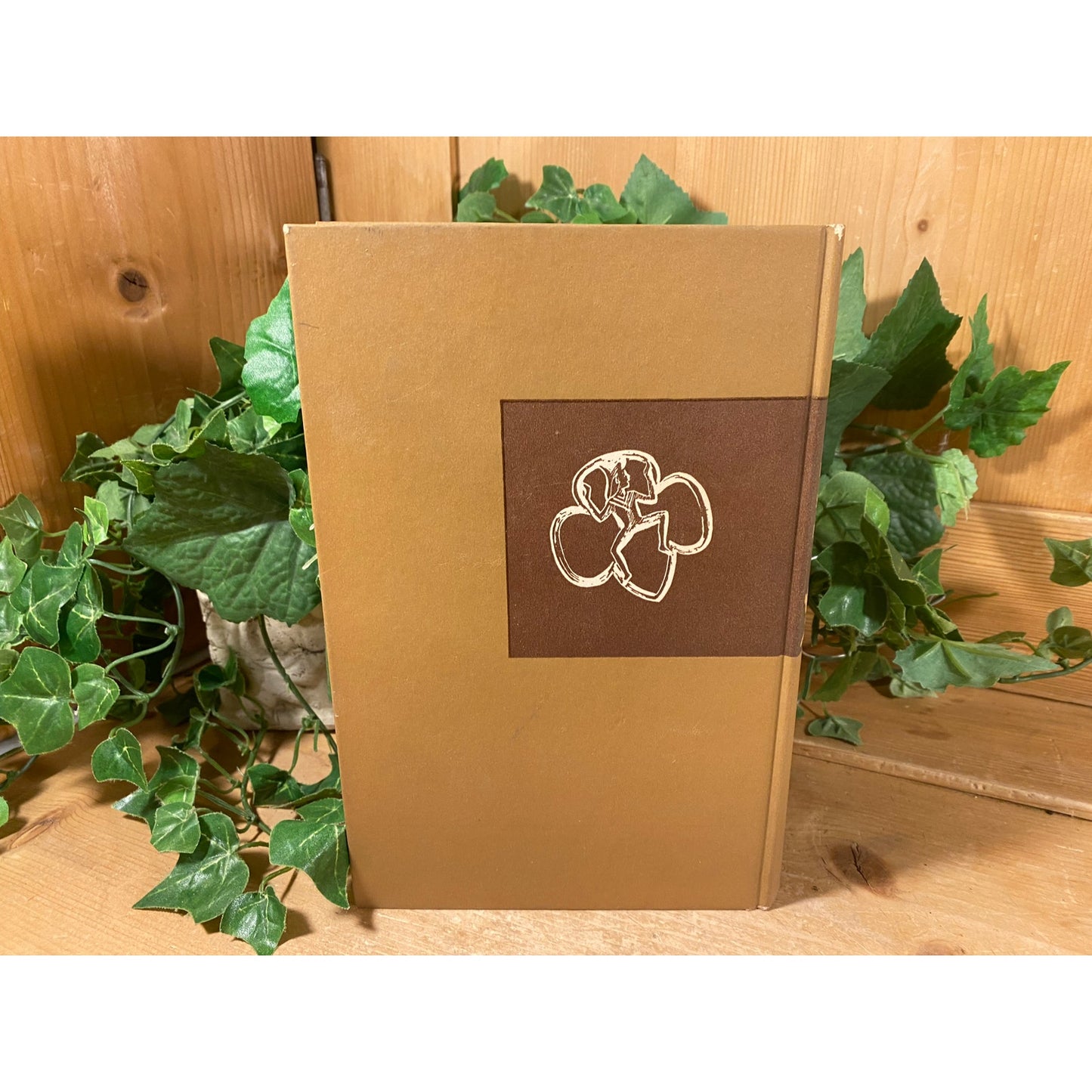Vintage Book: Leader's Guide to the Brownie Scout Program  | Girl Scout Handbook | 1957 | Girl Scout Memorabilia | Brownies Collectible