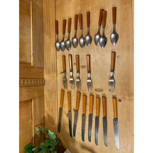 Vintage Butterscotch Bakelite Flatware Set | 5 Forks, 9 Spoons, 8 Knives | Midcentury Modern Bakeware Silverware Set | 1970s Kitchen Decor