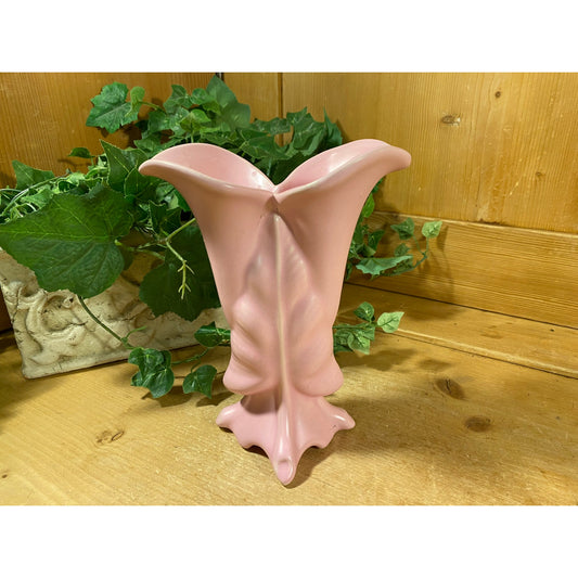 Vintage Pink Calla Lily Pottery Vase | Camark Pottery | 1950s Table Decor | Pink Ceramic Flower Vase | Art Nouveau Decor | Shabby Chic