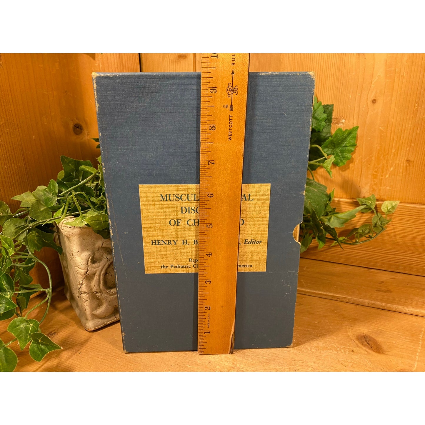 Vintage Books: Musculoskeletal Disorders of Childhood | Vol. 18 | Books 2 and 3 | 1967 | The Pediatric Clinics of North America | Academia
