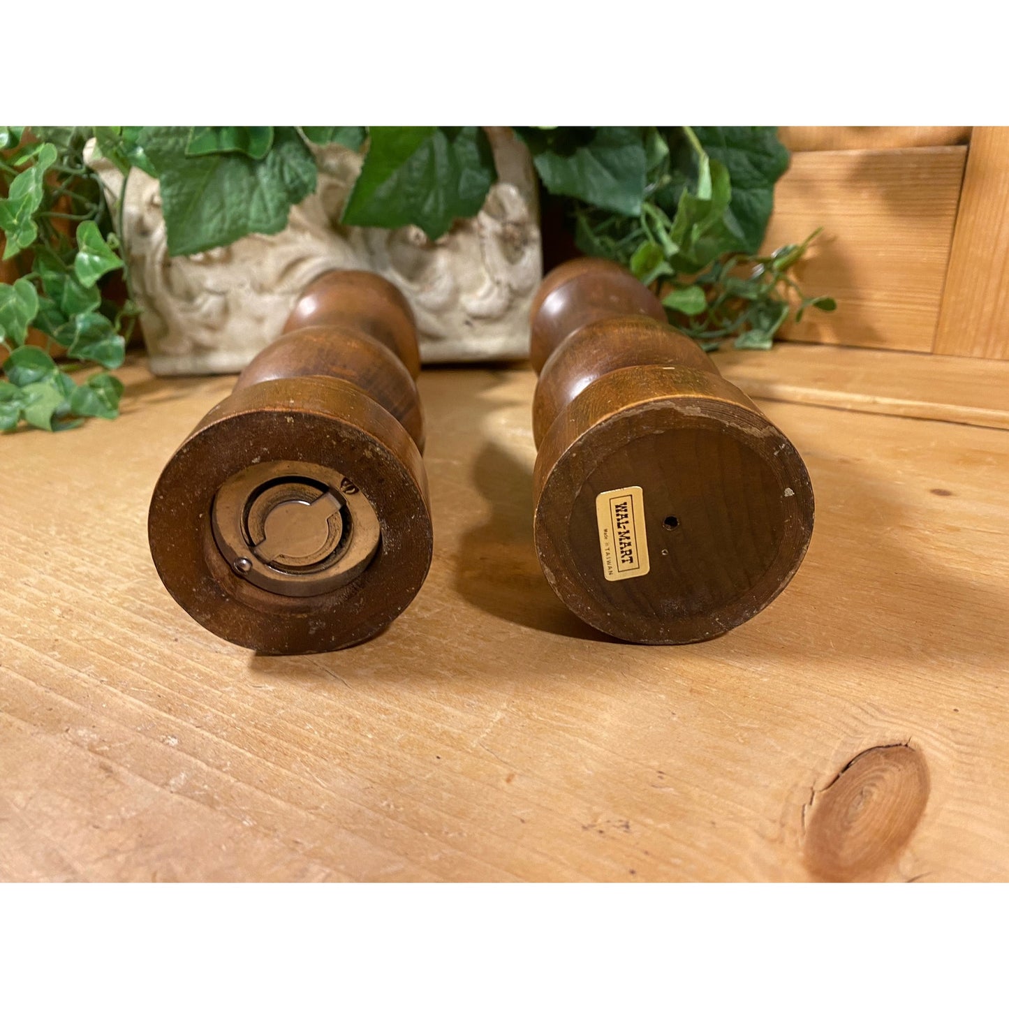 Vintage Tall Wooden Pepper Mill and Salt Shaker Set | Dark Brown Wood Salt Shaker + Pepper Grinder | Farmhouse Kitchen | Midcentury Modern
