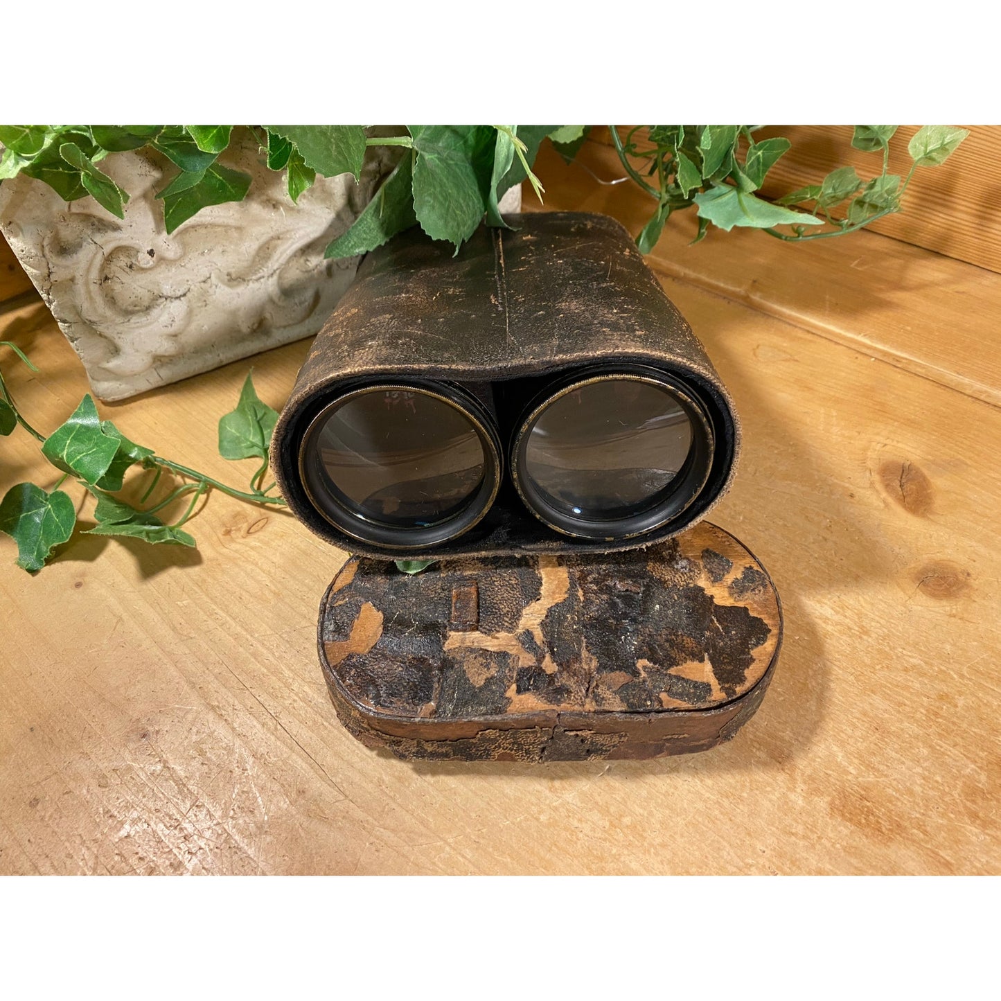 Vintage Black Binoculars with Leather Case | Verdi Paris | Bird Watching | Long Distance Viewing | Hunting | Camping | Opera | Ballgames