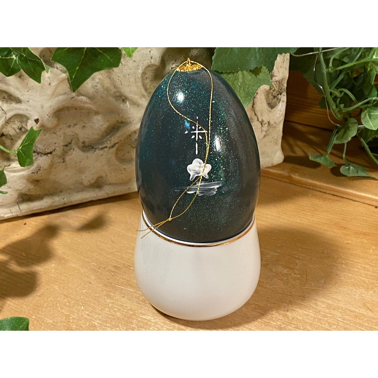 Vintage Handpainted Real Eggshell with Christmas Scene: Mary & Joseph | Eggsquisite Egg | Folkart | Dark Blue Painted Egg (cup not included)
