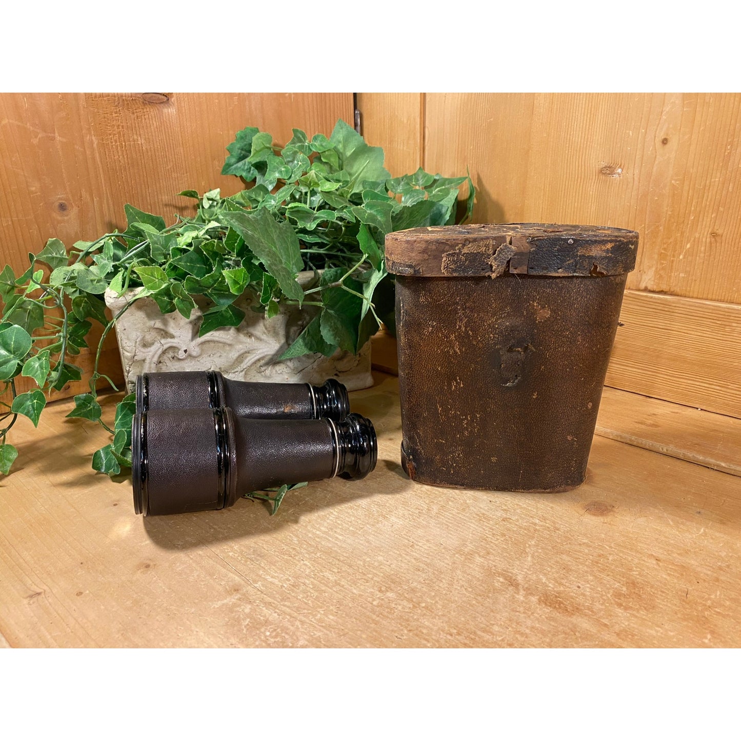 Vintage Black Binoculars with Leather Case | Verdi Paris | Bird Watching | Long Distance Viewing | Hunting | Camping | Opera | Ballgames