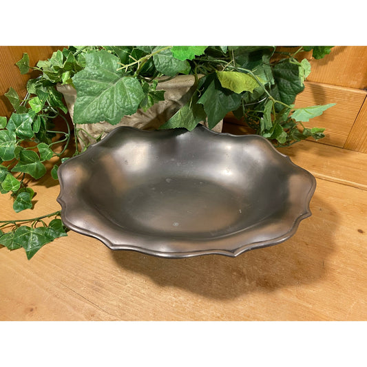 Vintage Pewter Footed Serving Bowl | Peltro Fin Etain | Scalloped Edge Pewter Dish | Academia Table Decor | Primitive Kitchen Decor