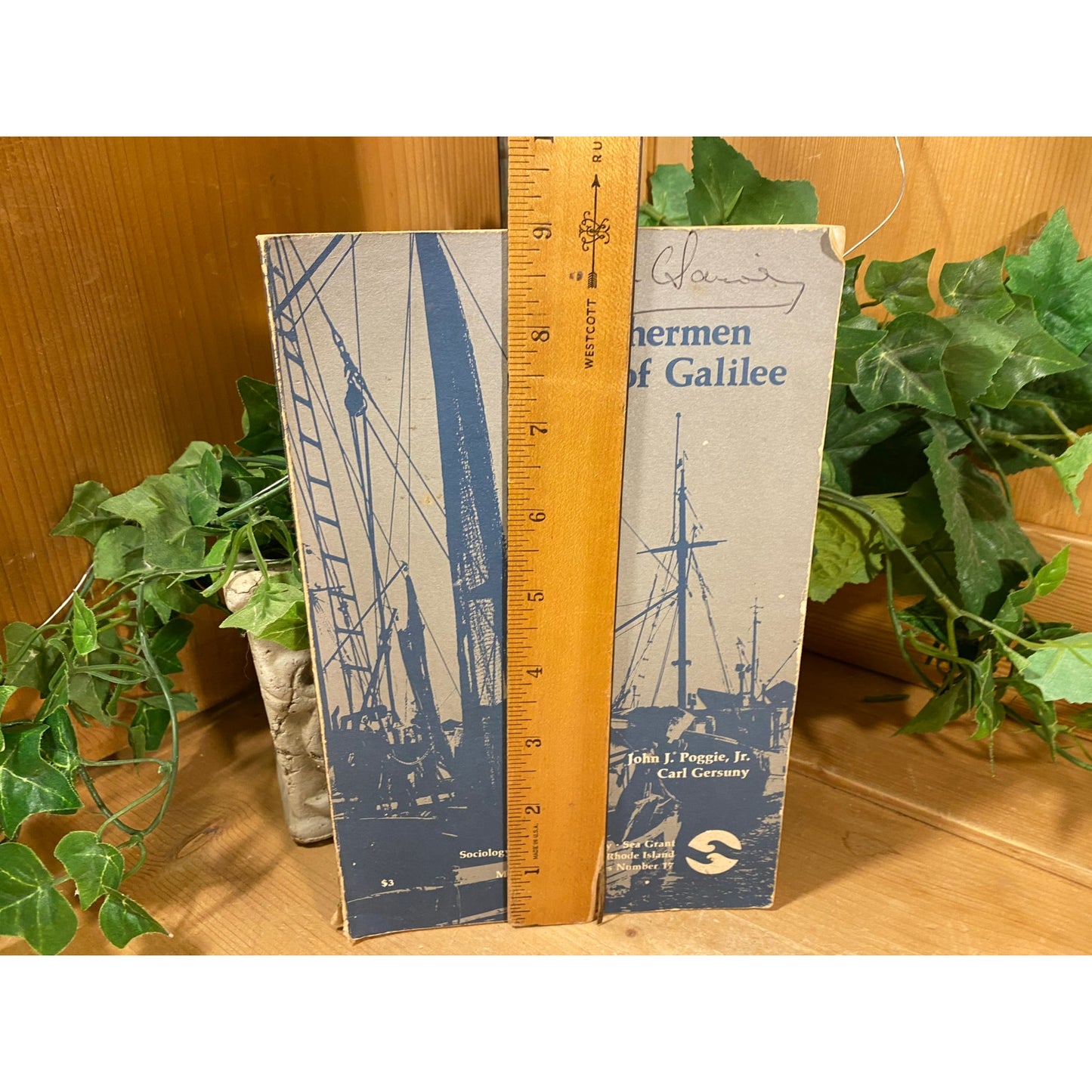 Vintage Book: Fishermen of Galilee | The Human Ecology of A New England Coastal Community | John J. Poggie | 1974 | Sociology/Anthropology